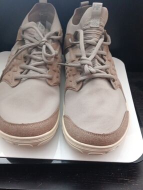 Light Taupe Men's Lace-Up Sneakers with Suede Trim